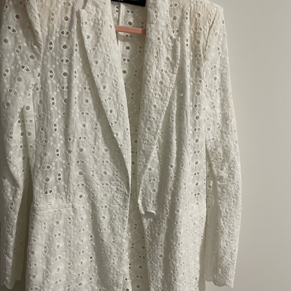 Zara Embroidered Eyelet Blazer Size Medium - Picture 10 of 10